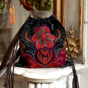 SAC EN VELOURS BRODÉ MARINE