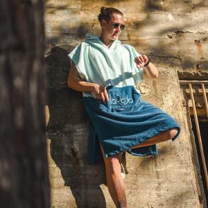 Poncho de Bain Adulte La Roda - Bleu bicolore - Ultra-Absorbant et Rapide à Sécher