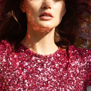 T-SHIRT À SEQUINS FUSCHIA