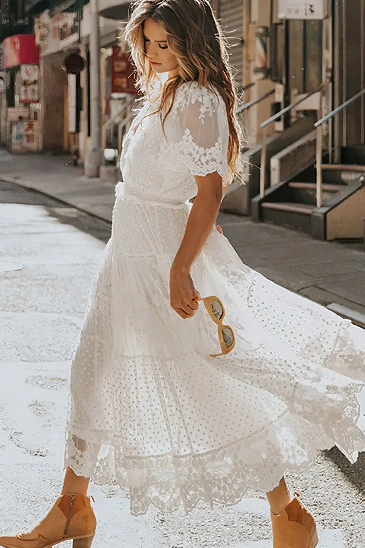 Robe Demoiselle D'Honneur Blanche Dentelle Broderie Florale Midi Col V Manches Courtes - Bianca – Image 4