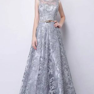 Robe Demoiselle D'Honneur Broderie Florale Sans Manches Ceinture Feuilles Dorées Encolure Transparente - Lavinia