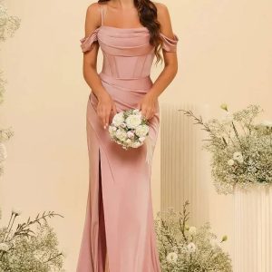 Robe Demoiselle D'Honneur En Satin Fourreau Longue Fendue Bretelles Spaghetti Dos Nu Manches Volantes - Sienna