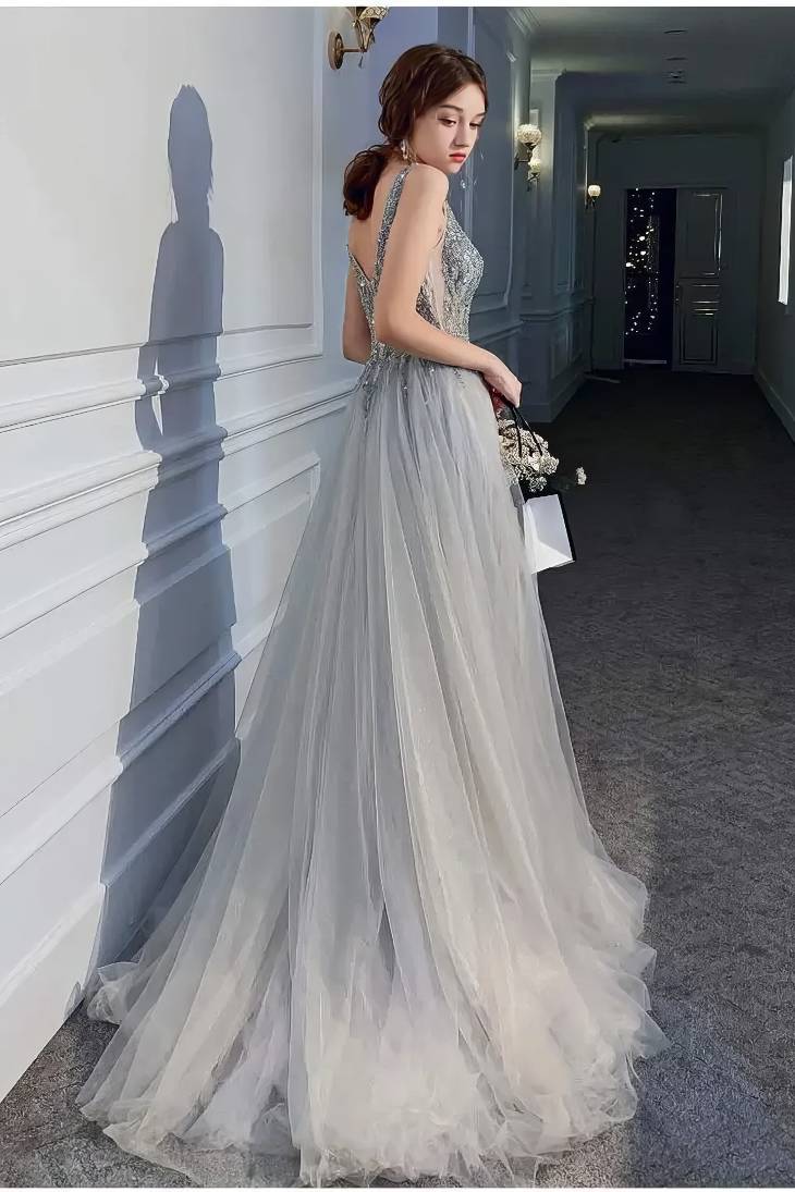 Robe Demoiselle D'Honneur Longue Grise Fendue Dos Nu Corsage Scintillant - Antonella – Image 5