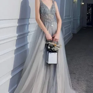 Robe Demoiselle D'Honneur Longue Grise Fendue Dos Nu Corsage Scintillant - Antonella